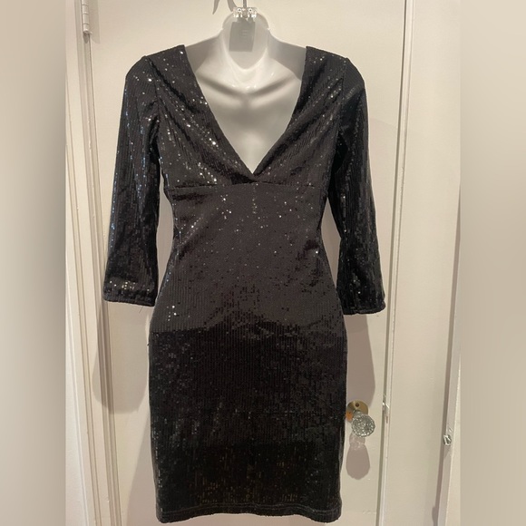 Forever 21 Black Sequin dress - Picture 2 of 3